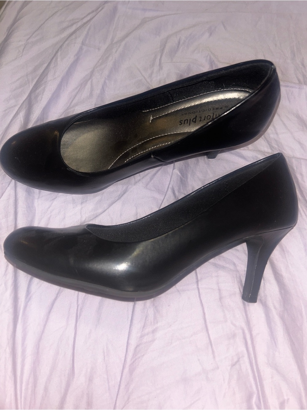 Comfort Plus Classic Black Women's Kitten Heel Pumps